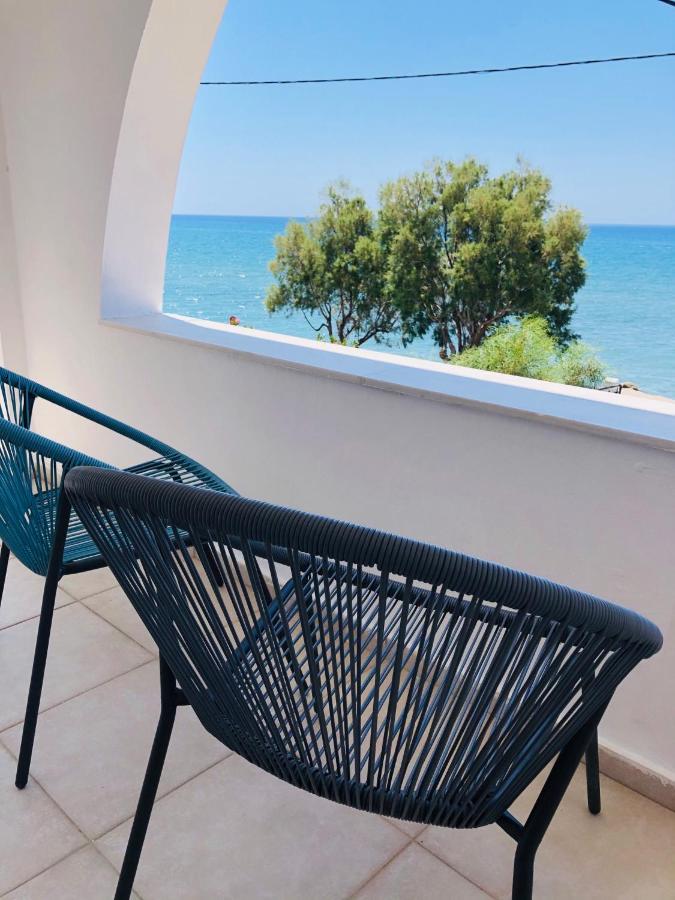 Mini Villas Avra Keratókambosz Kültér fotó
